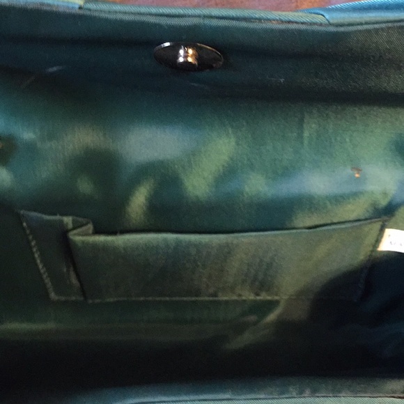 Clutch - Picture 4 of 4